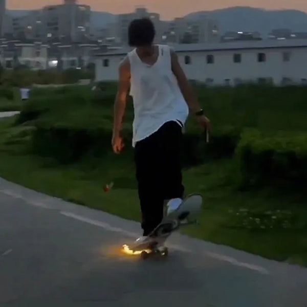 Skateboard Special Effect Flame Device